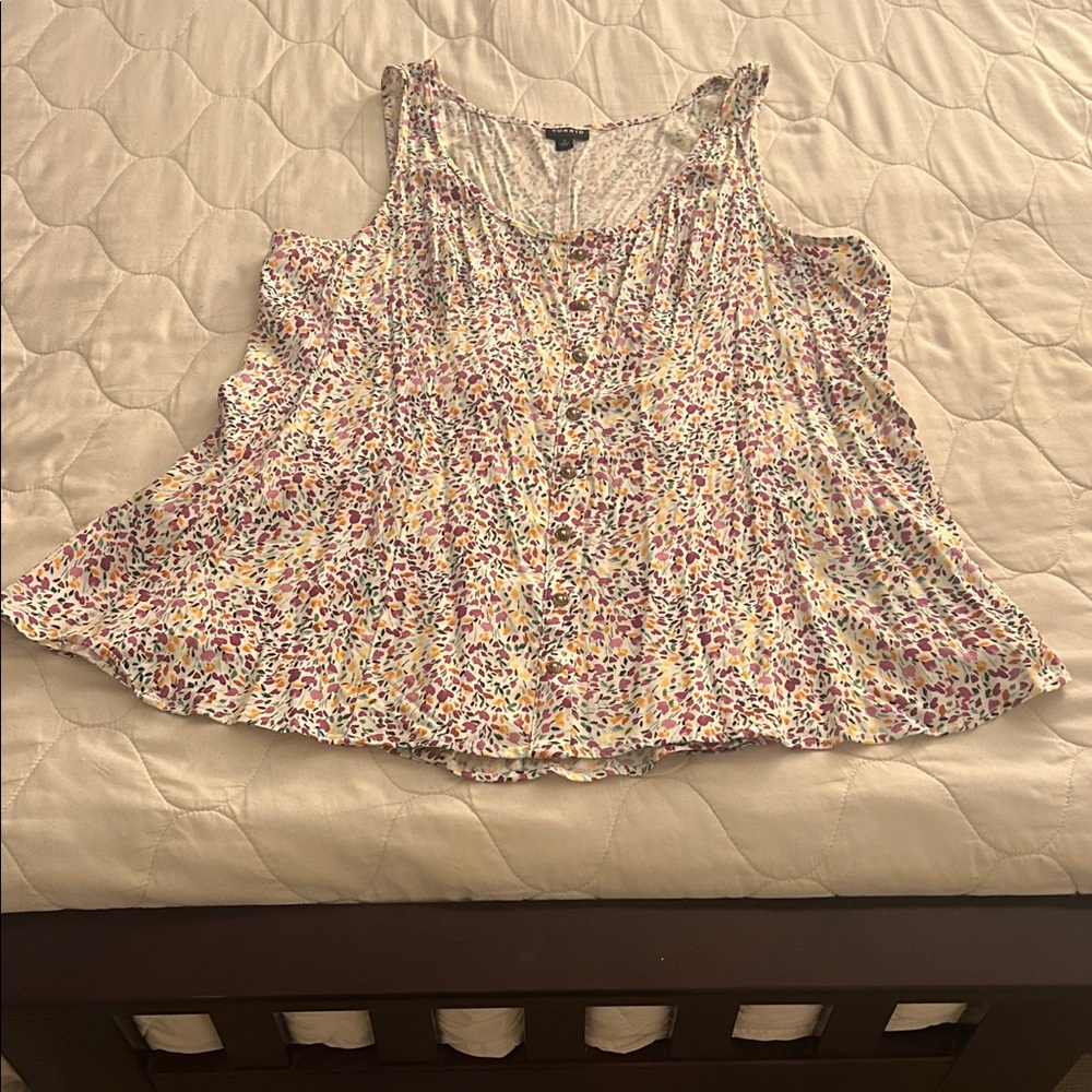 Torrid 90’s Floral Sleeveless Women's Top